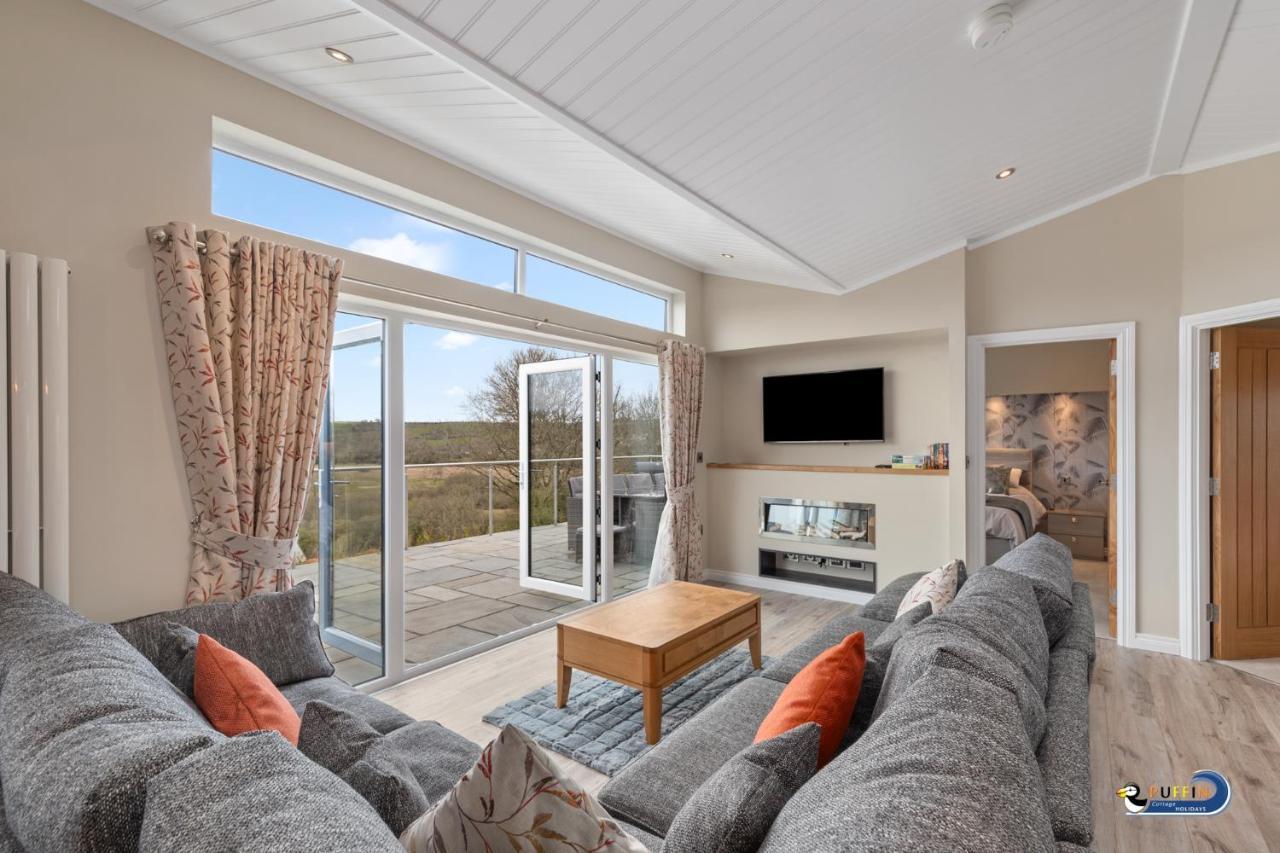 Valley View Lodge - Luxury Lodge, Hot Tub, Close To Beach Penally エクステリア 写真
