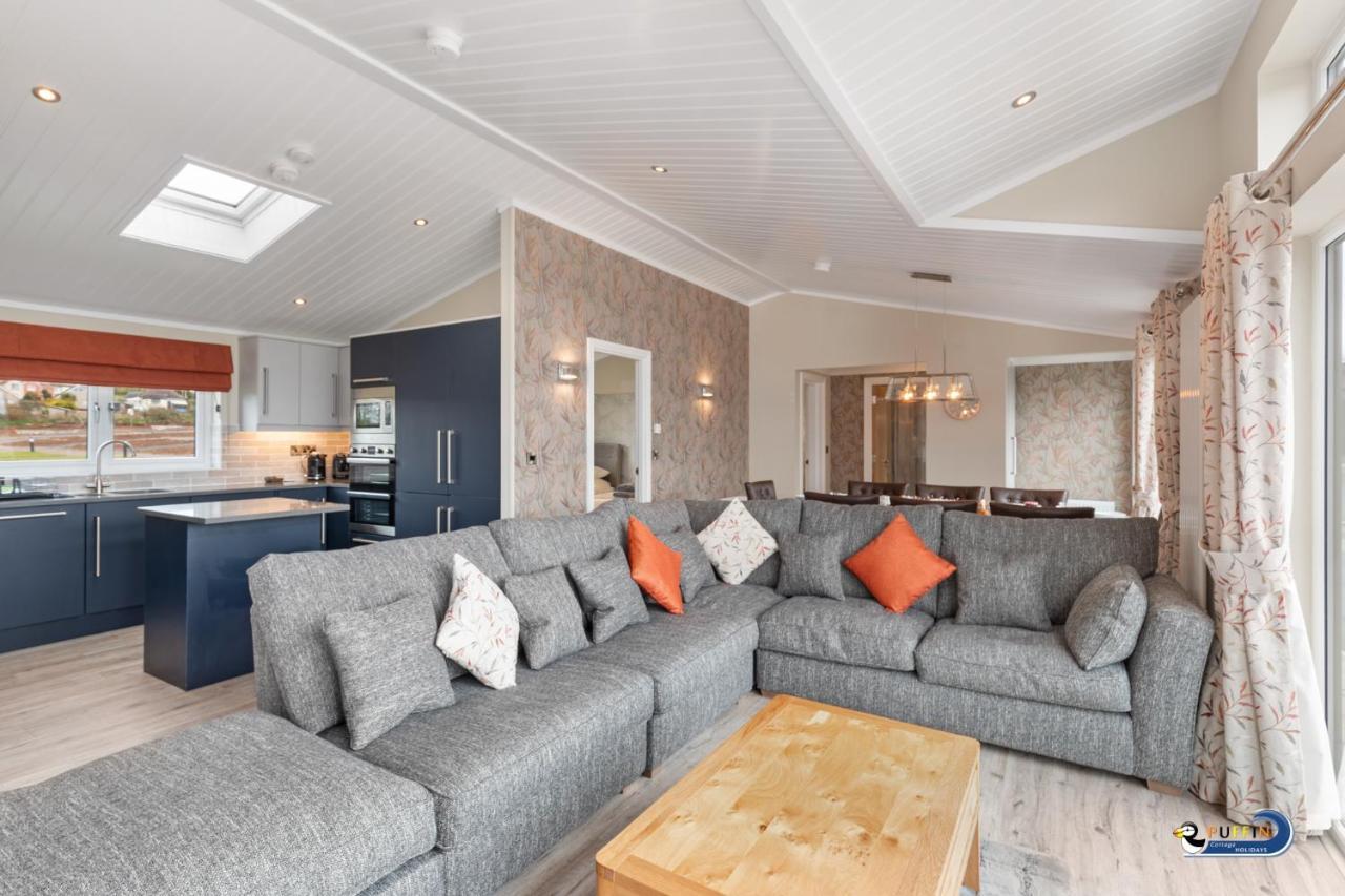 Valley View Lodge - Luxury Lodge, Hot Tub, Close To Beach Penally エクステリア 写真