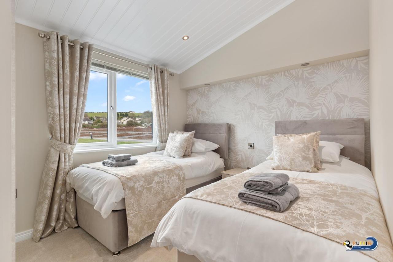Valley View Lodge - Luxury Lodge, Hot Tub, Close To Beach Penally エクステリア 写真